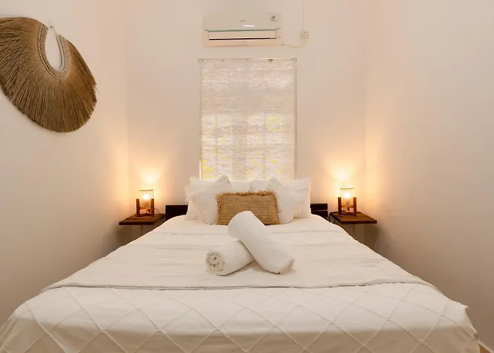 The White House Taeyvela Villa Seminyak (Bali)