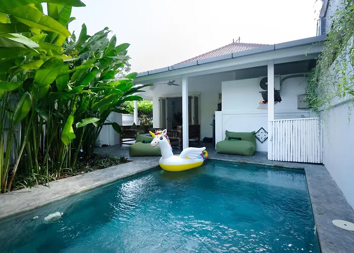 The White House Taeyvela * Seminyak (Bali)